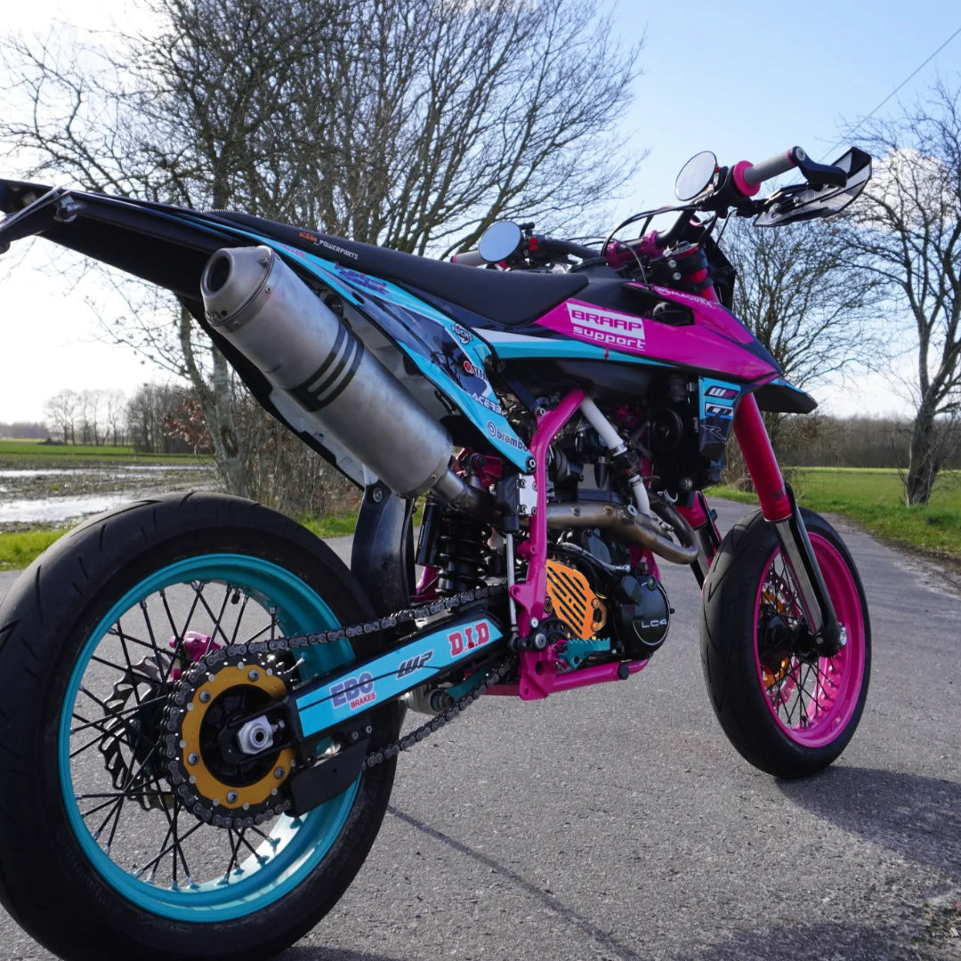 Ritzelabdeckung in Wunschfarbe für KTM LC4 600 bis 640