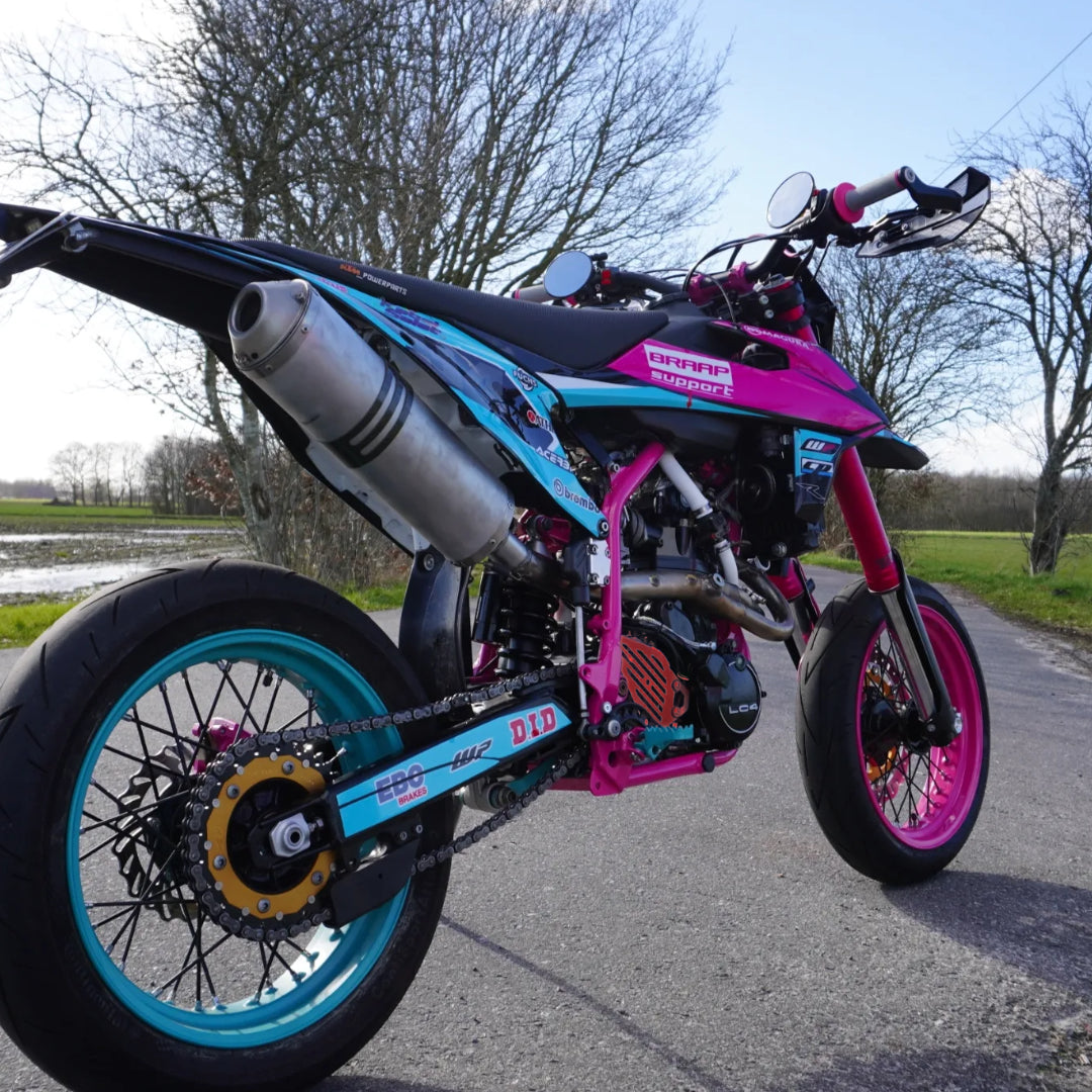 Ritzelabdeckung in Wunschfarbe für KTM LC4 600 bis 640