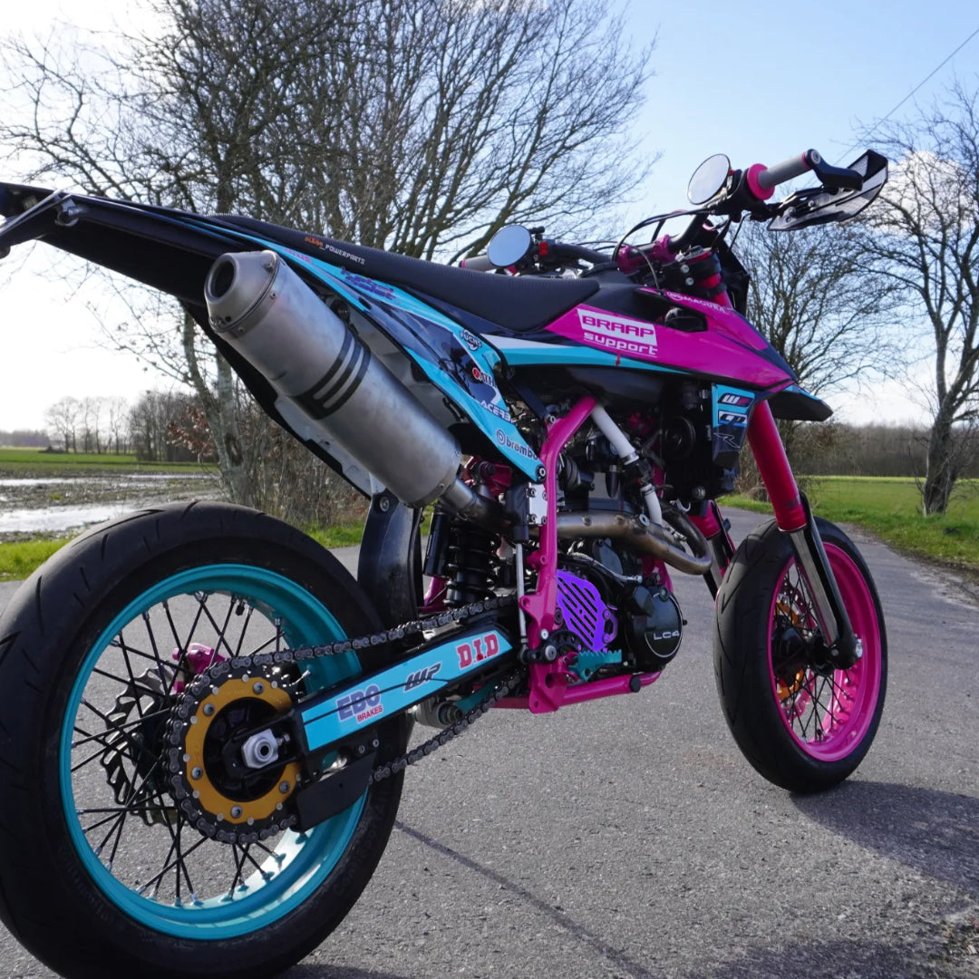 Ritzelabdeckung in Wunschfarbe für KTM LC4 600 bis 640